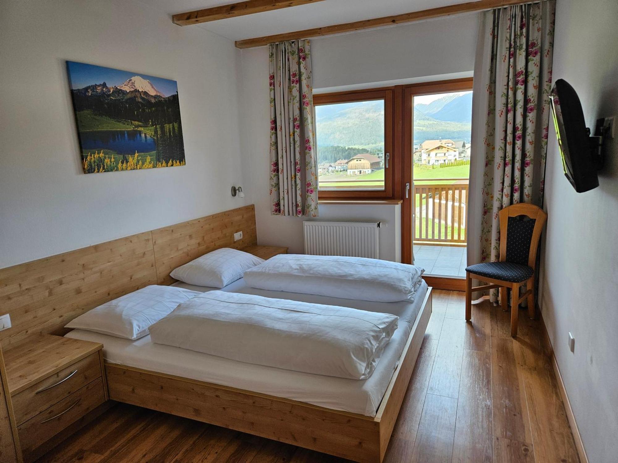 Hotel Pichlerhof San Lorenzo di Sebato Exteriör bild